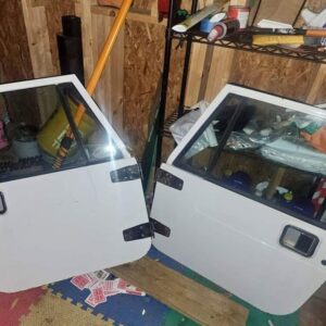 Cj/yj doors. Will fit 1987-1995