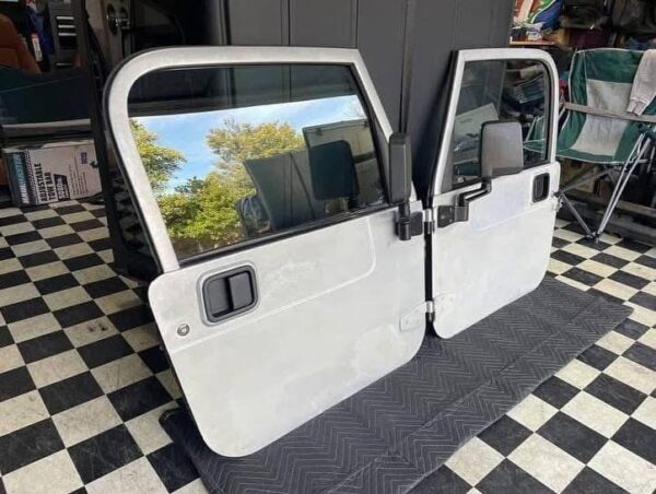 White Full doors for Jeep Tj Will fit 95-06