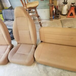 Tan cj/yj seats