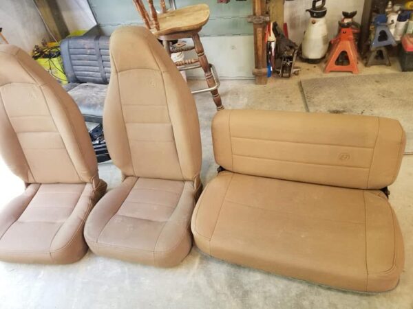 Tan cj/yj seats