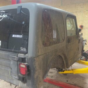 2003 jeep tub in pretty decent shape