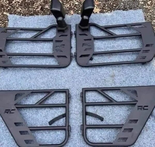 JK JKU tube doors. In a very good condition